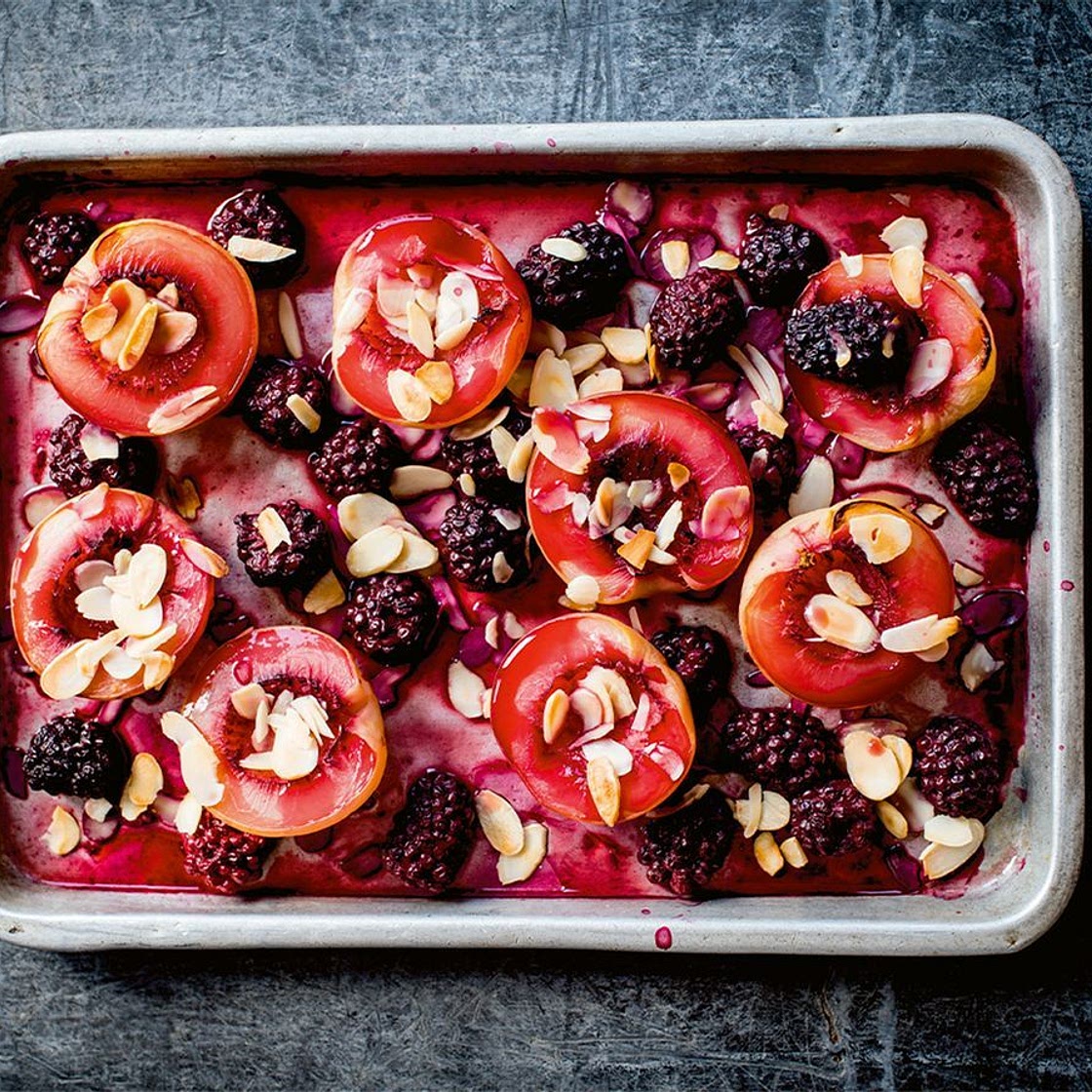 Baked nectarines with blackberries