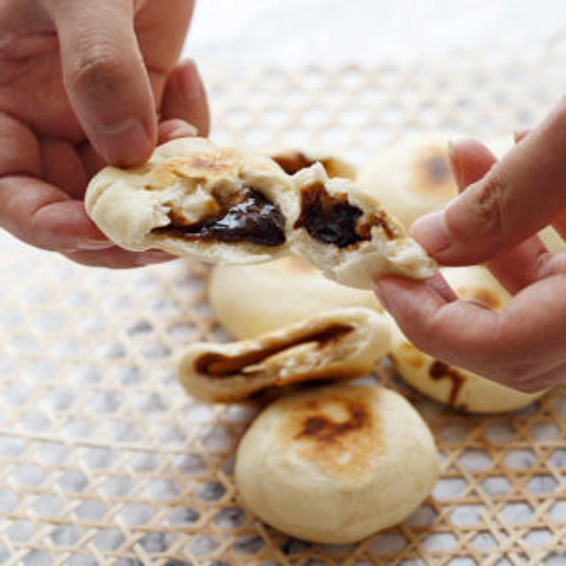 Chinese Brown Sugar Bread (Guo Kui)