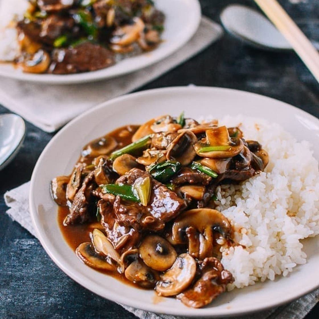 Beef and Mushroom Stir-Fry Rice Plate