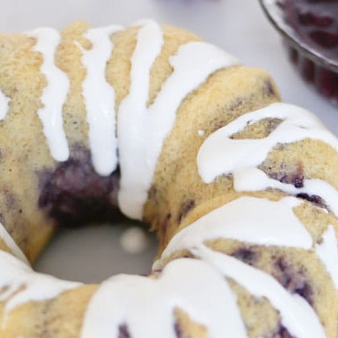Pressure Cooker Berries and Cream Breakfast Cake