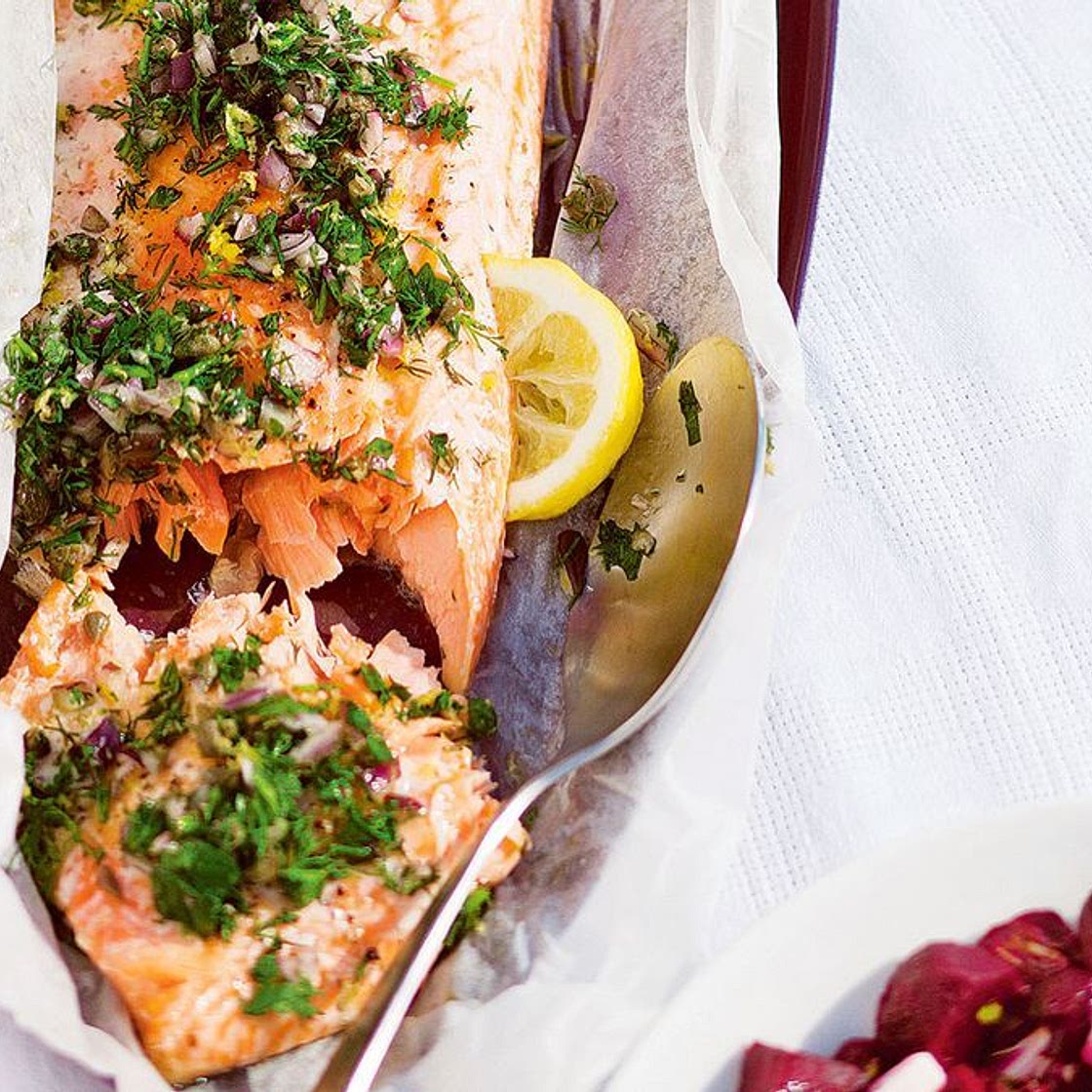 Barbecued salmon with herbs and capers