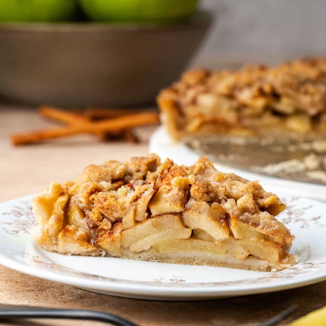 Apple Crumble Tart