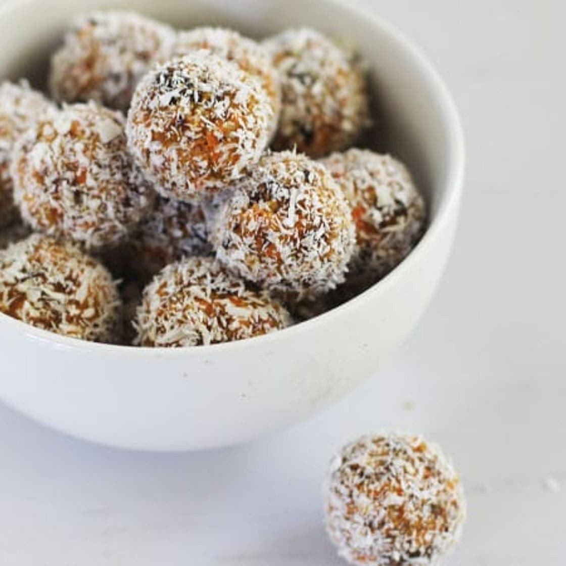 Carrot Cake Energy Bites (vegan + GF)