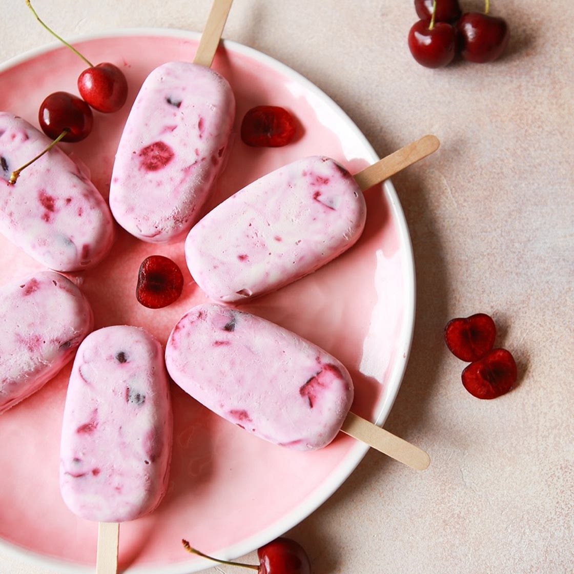 Homemade cherry cheesecake popsicles