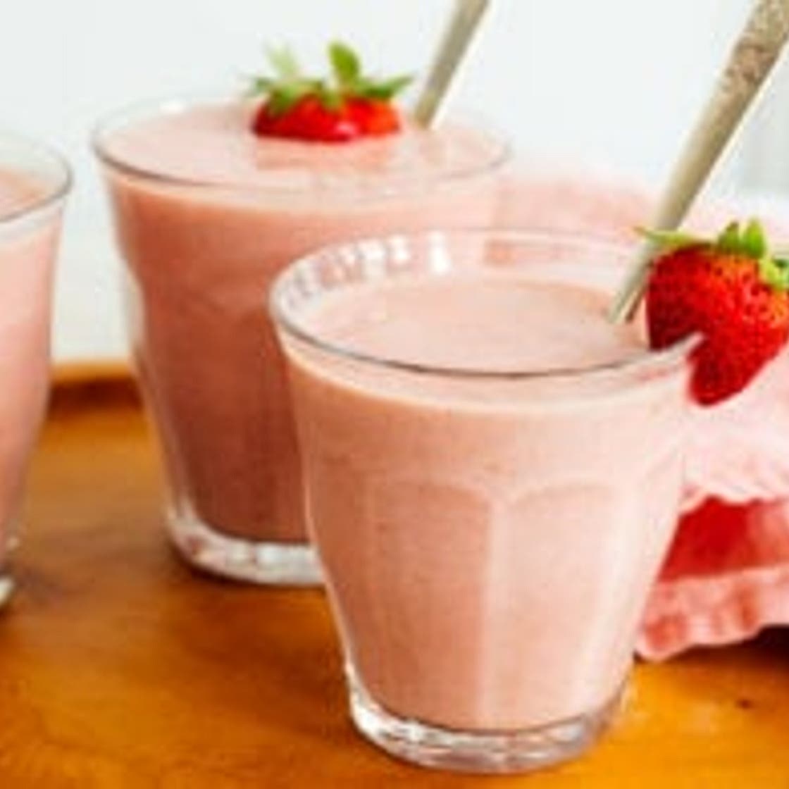 Simple Strawberry Smoothie
