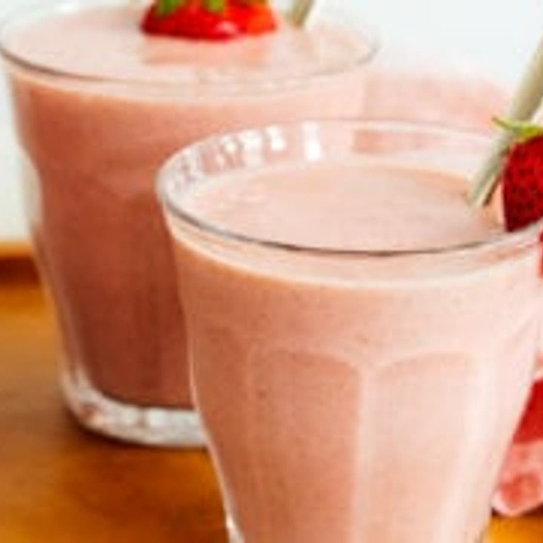 Simple Strawberry Smoothie