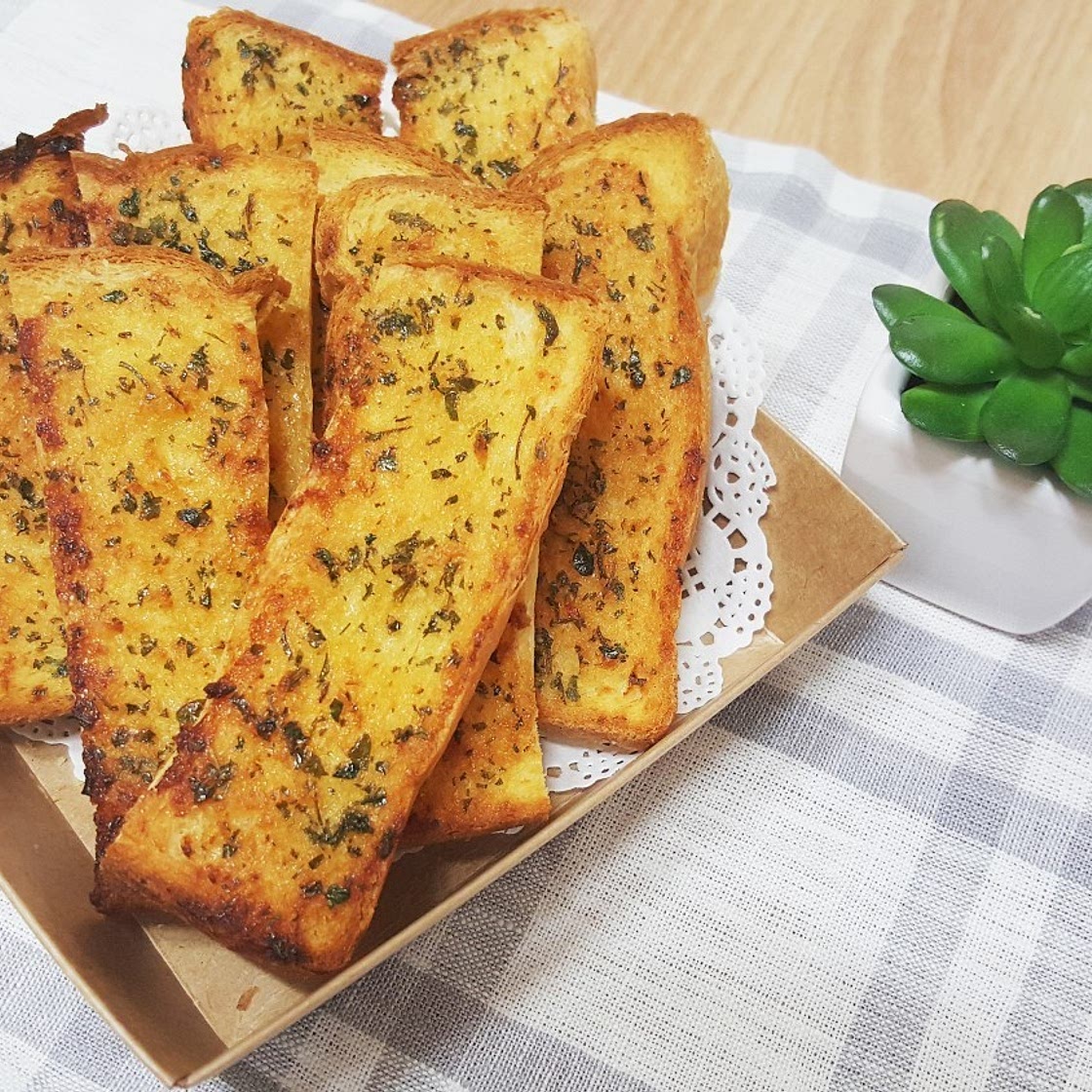 [오븐요리]식빵마늘빵 만들기