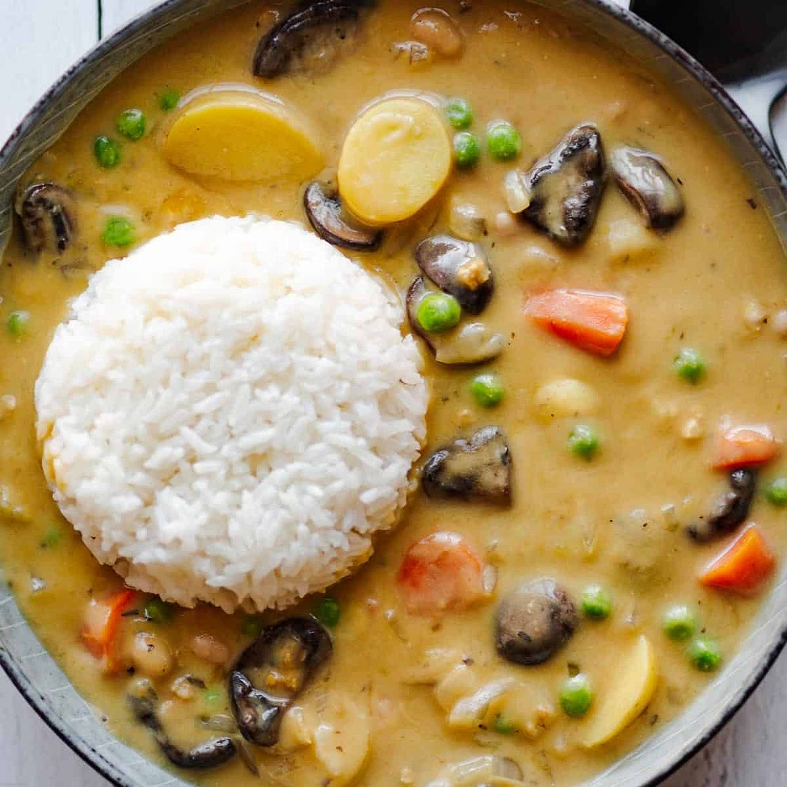 White Bean Mushroom Stew with Potatoes