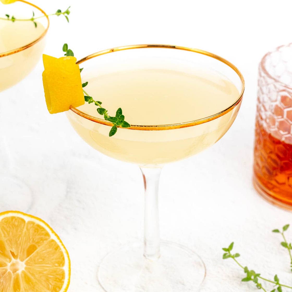 Bee’s Knees Cocktail