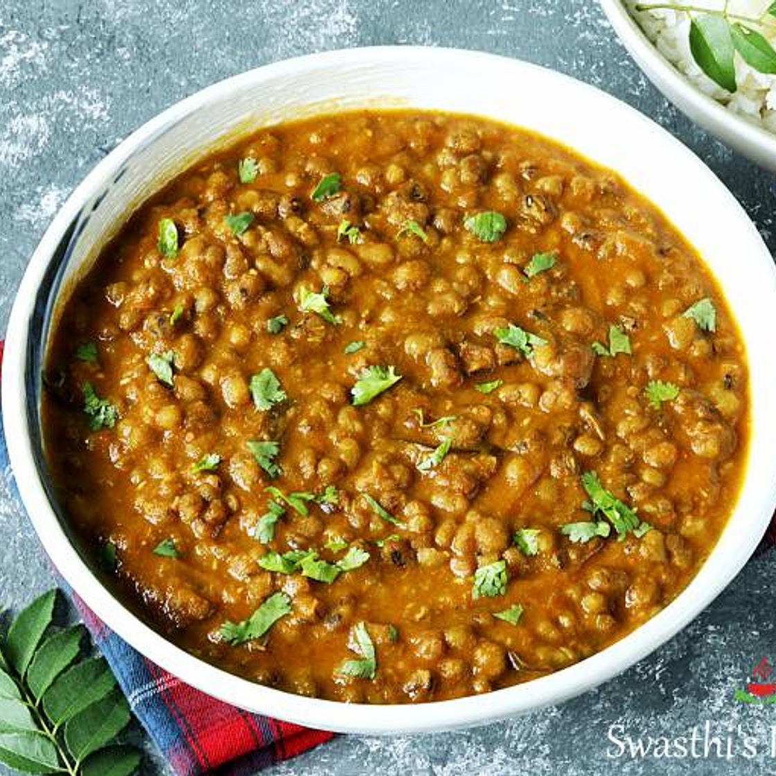Green Moong Dal (Mung Bean Curry)
