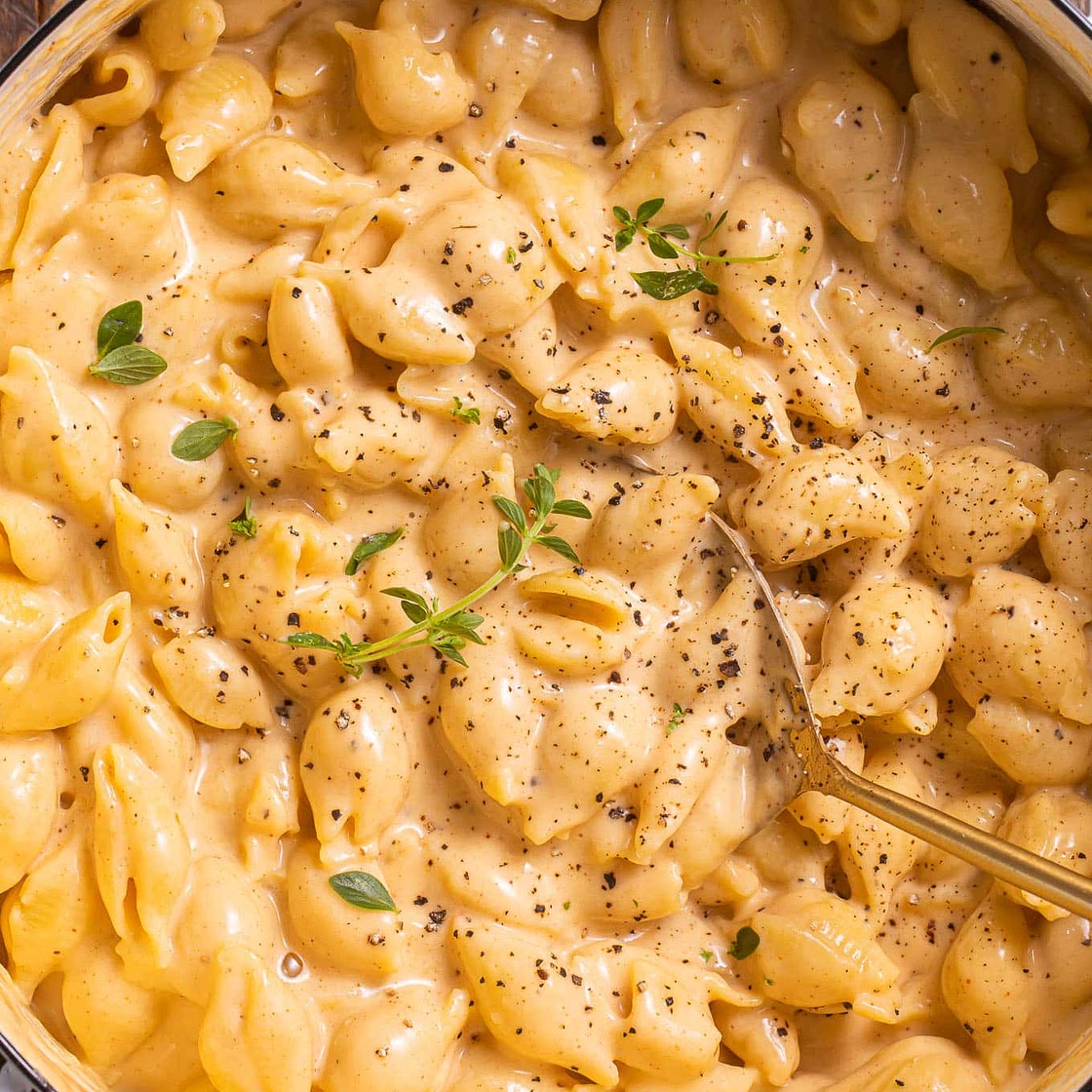 Easy Stovetop Mac and Cheese (One-Pot!)