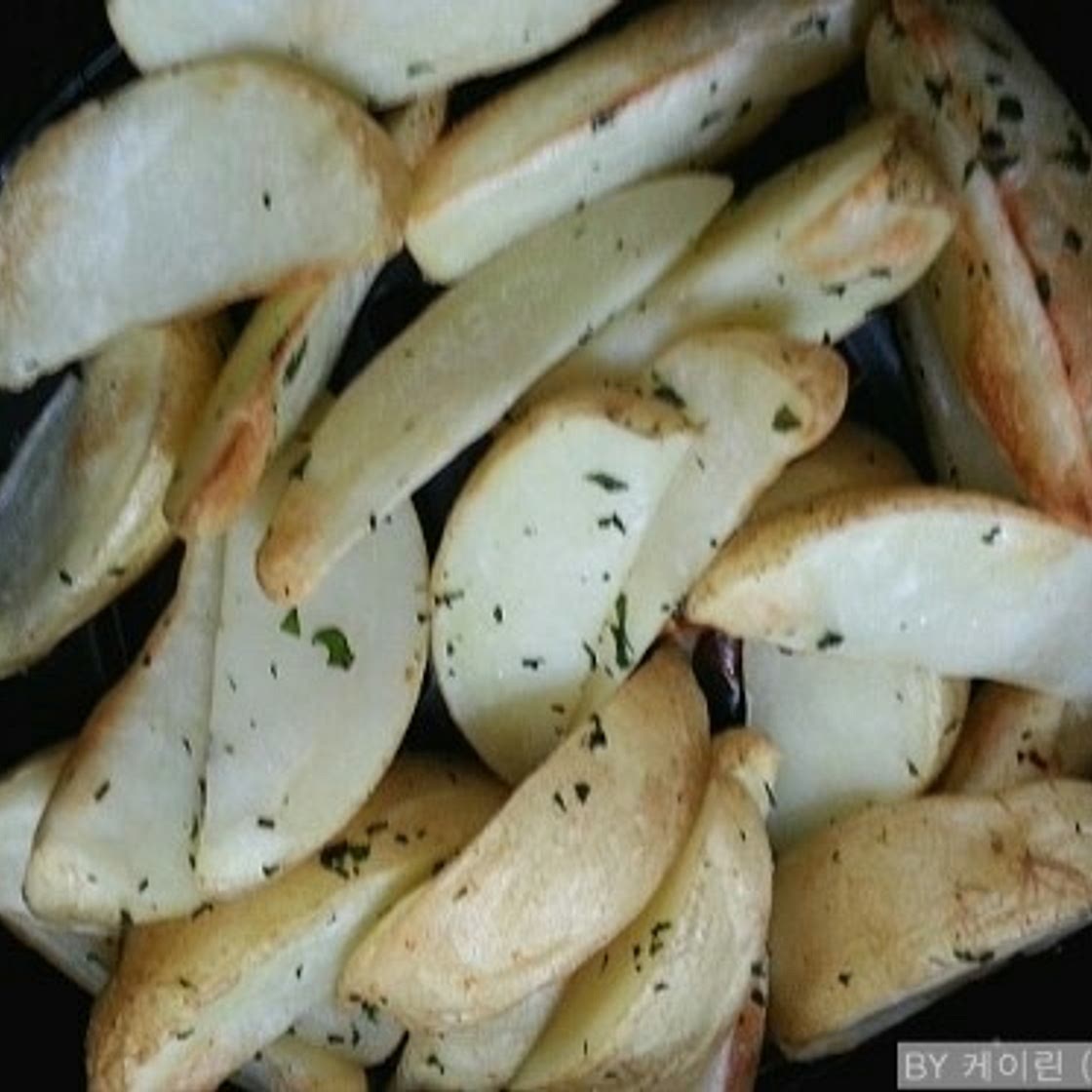 노오일 감자요리 - 에어프라이어 웨지감자 :)