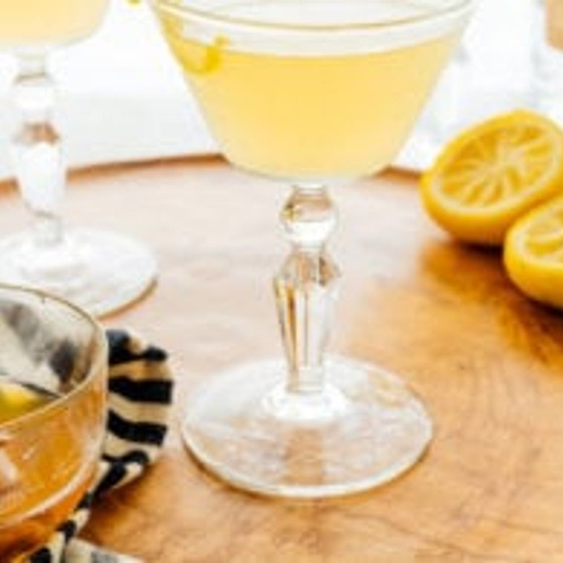 Bee's Knees Cocktail