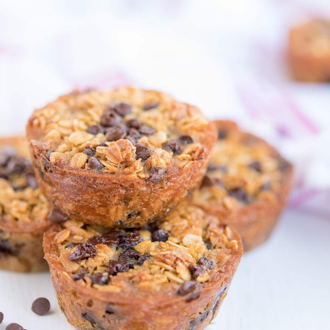 Baked Oatmeal Chocolate Chip Breakfast Cups