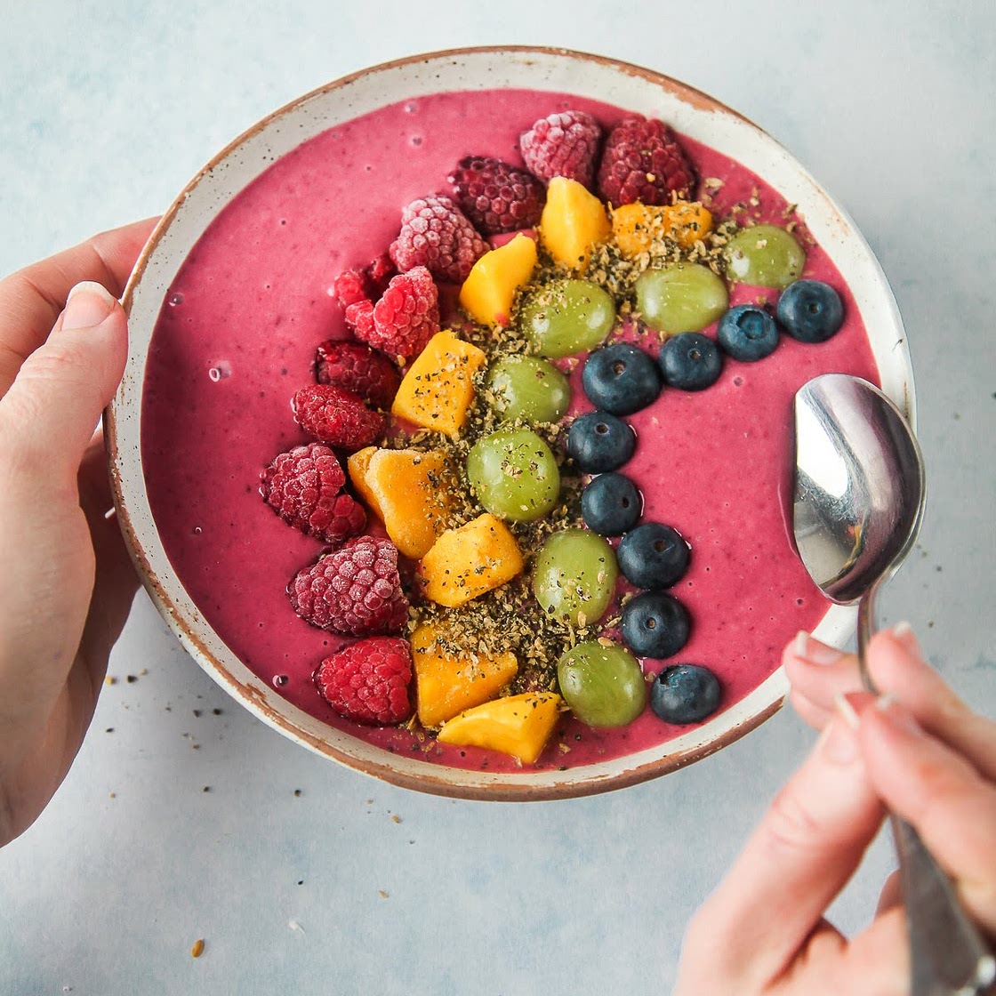 Rainbow Smoothie Bowl (Vegan)