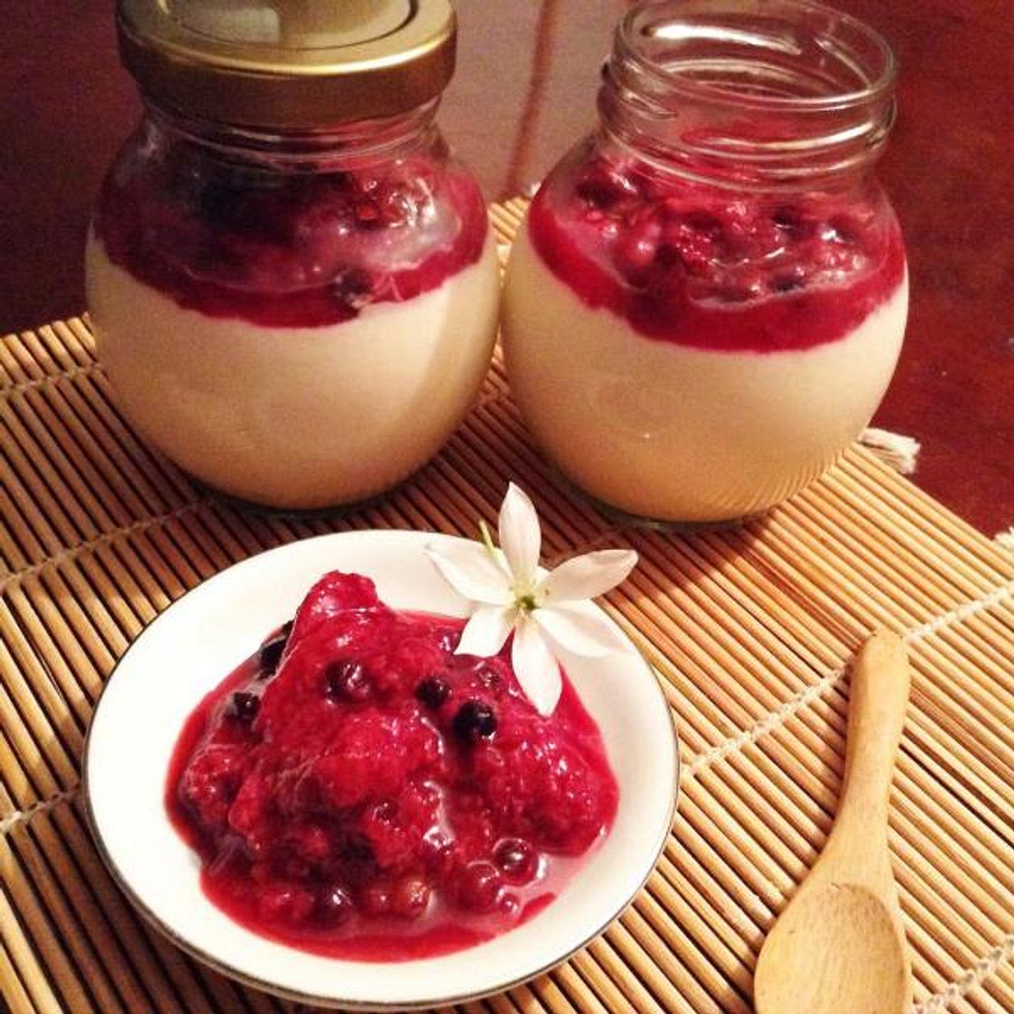 Receita de Panna cotta de morango