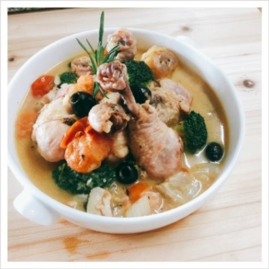 이탈리아 가정식 닭고기 스튜 - 뽈로 알라 카치아토라-