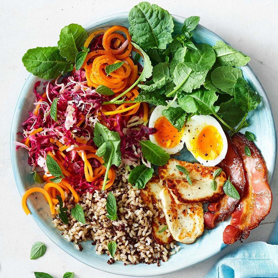 Bacon and haloumi breakfast salad