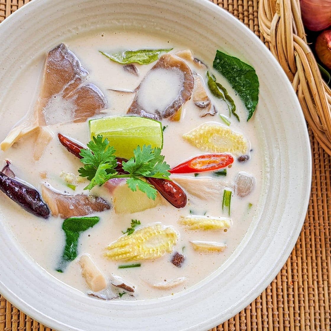 Thai Coconut Soup {Tom Kha Hed}