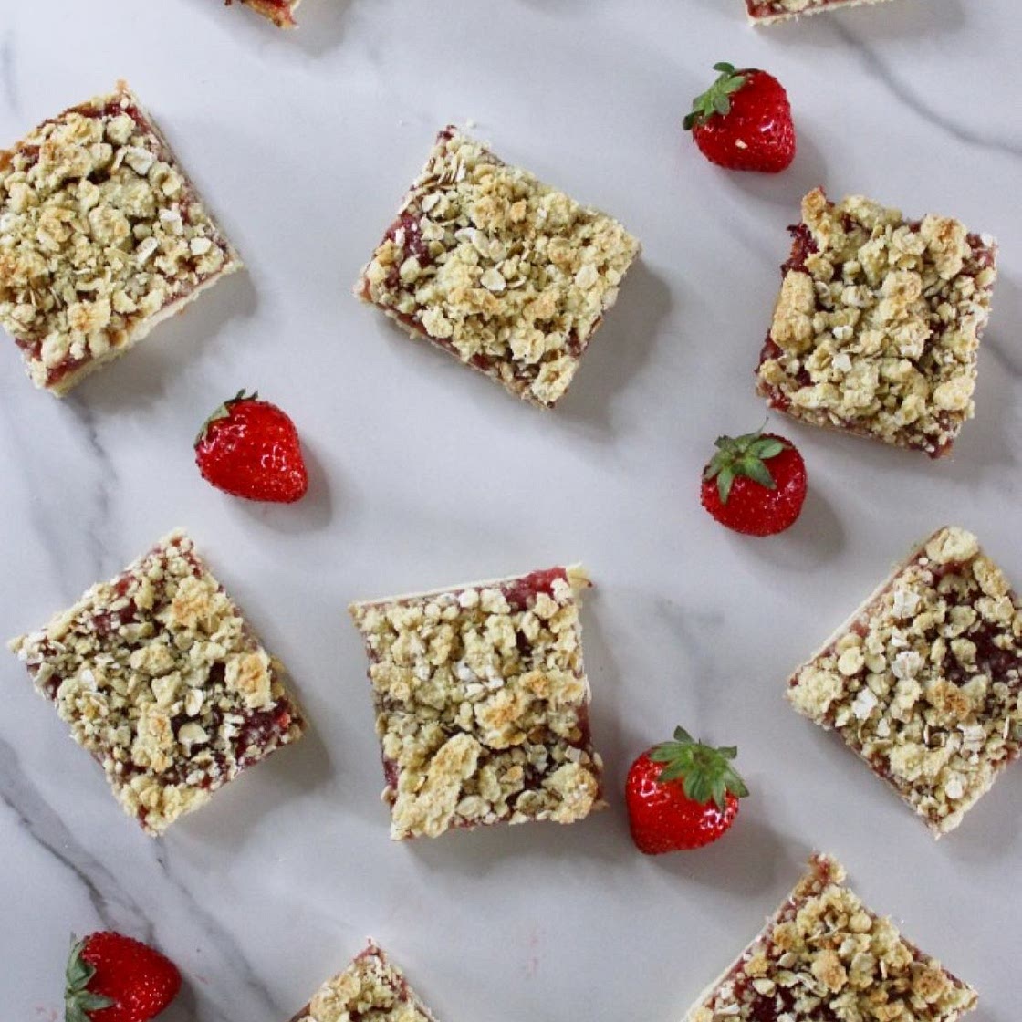 Healthy Strawberry Oatmeal Bars