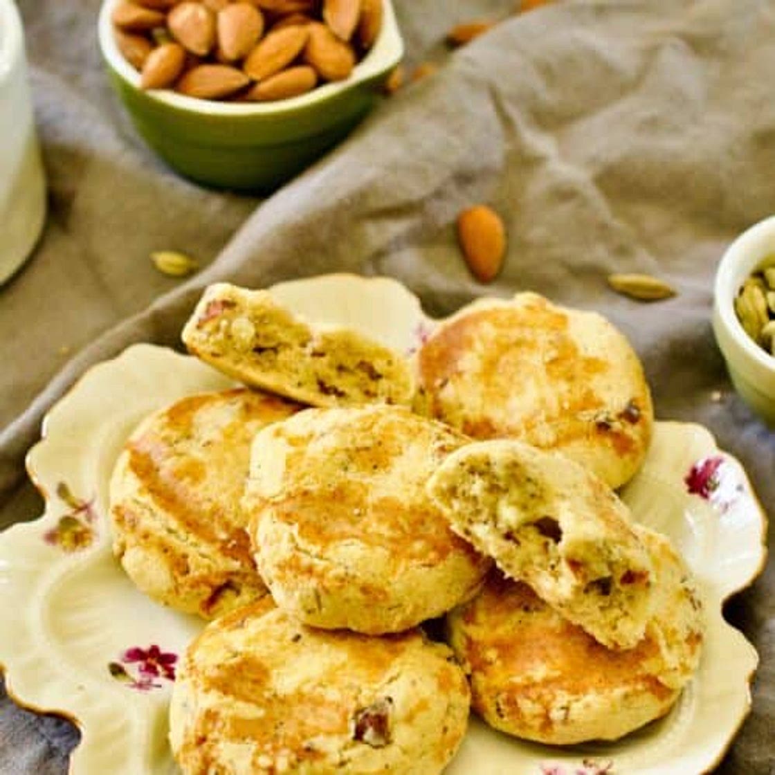 Khalifa Nan Khatai (Pakistani Cardamom Shortbread Cookies)