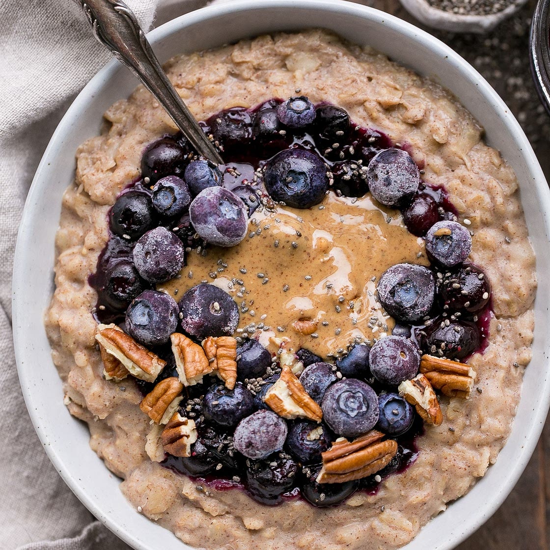 Blueberry Muffin Oatmeal (Gluten Free + Vegan)