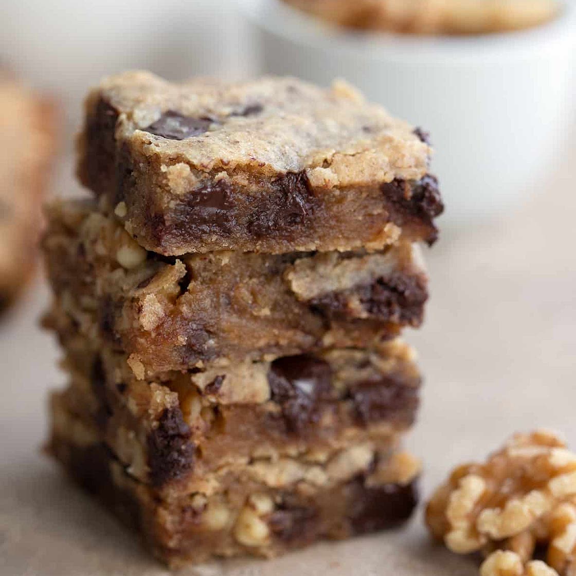 Walnut Blondies Recipe