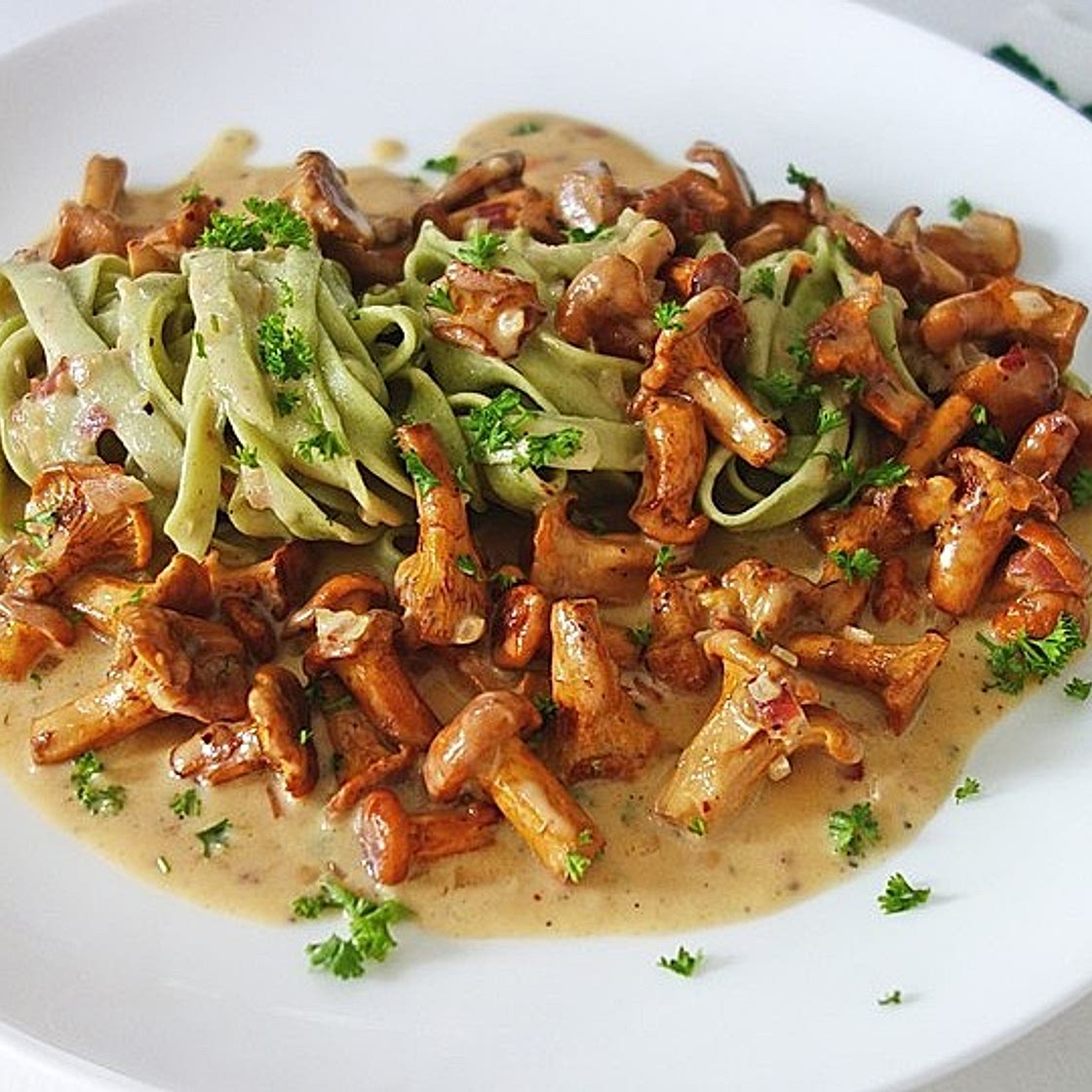 Bandnudeln in Pfifferlings-Rahm