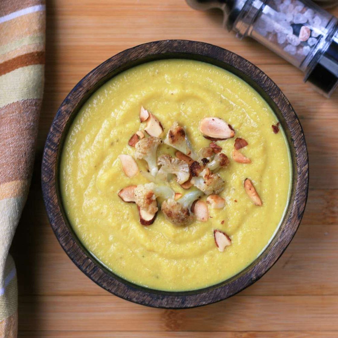 Healthy Roasted Cauliflower Soup