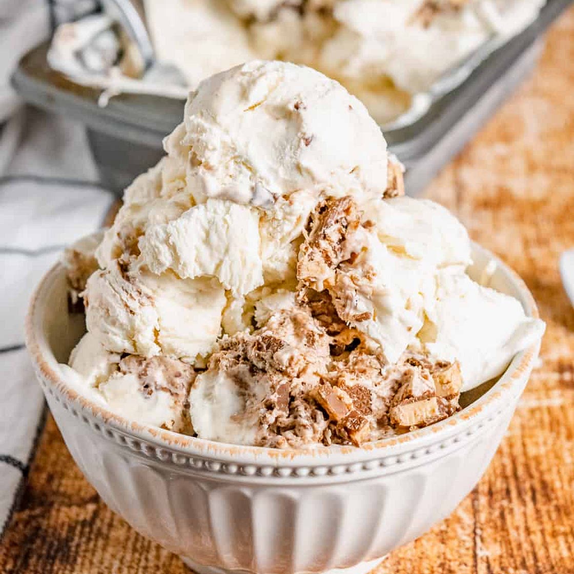 No-Churn Nutella Toffee Ice Cream