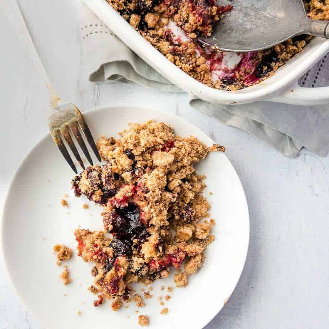 Berry Crumble (AIP, Paleo)