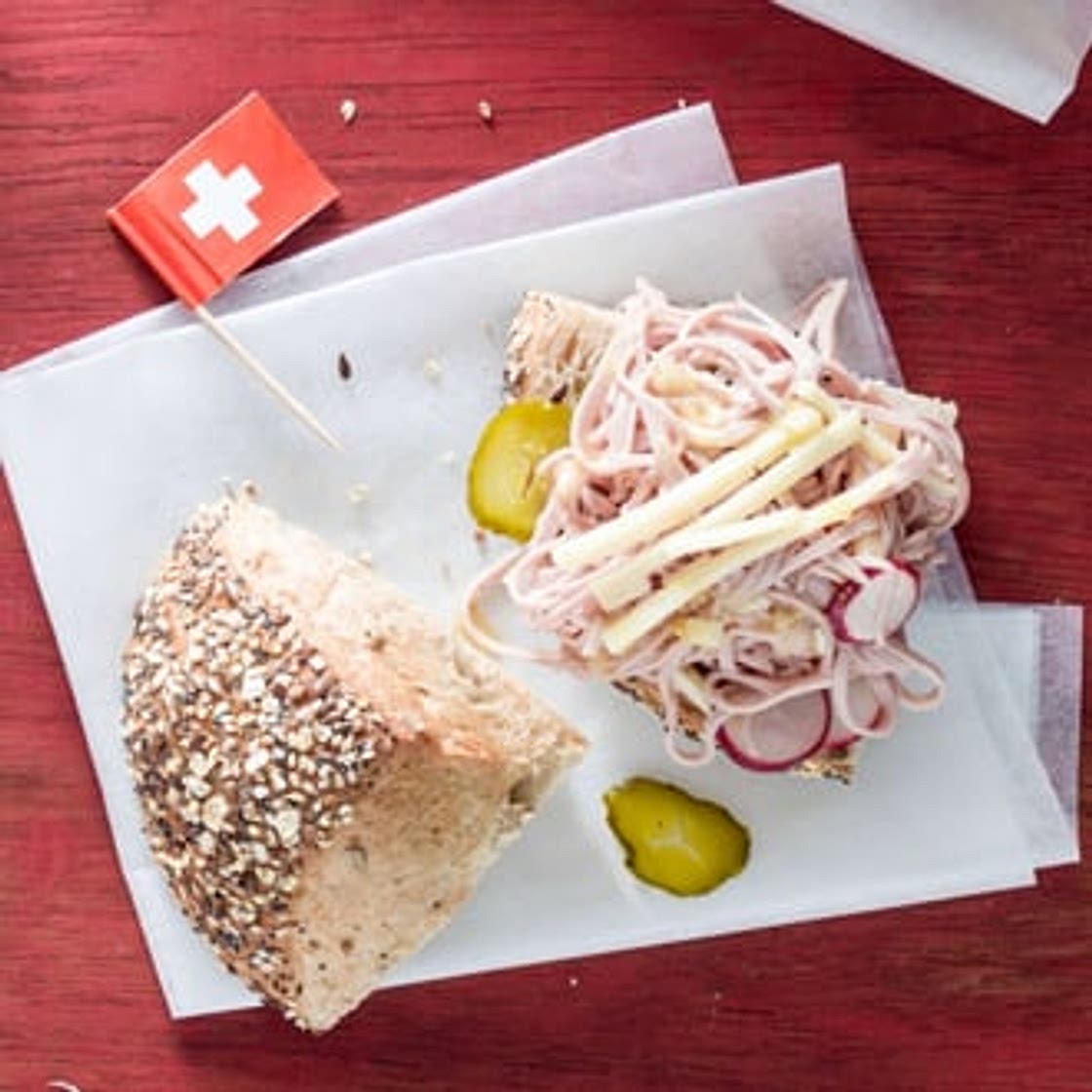 Wurst-Käse-Sandwiches