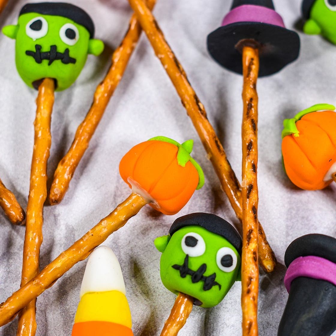Halloween Pretzels