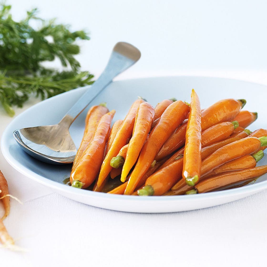 Cinnamon-glazed carrots