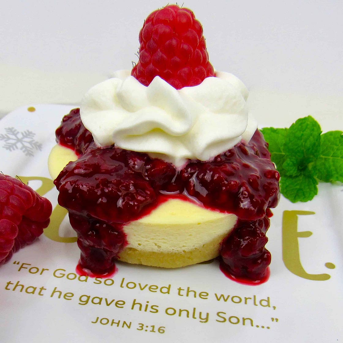 Mini Keto Cheesecakes with Raspberry Sauce