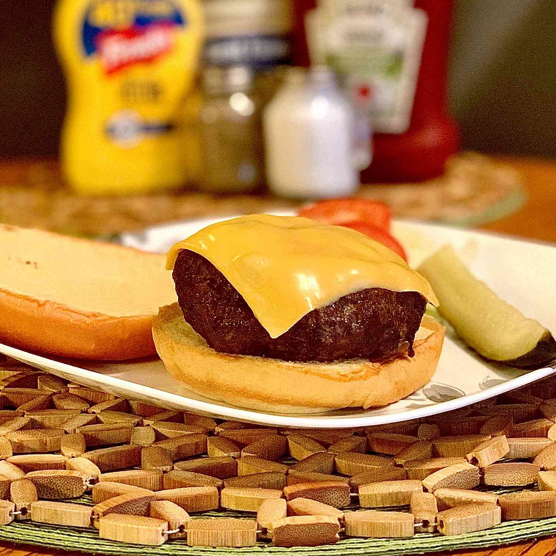Air Fryer Cheeseburgers