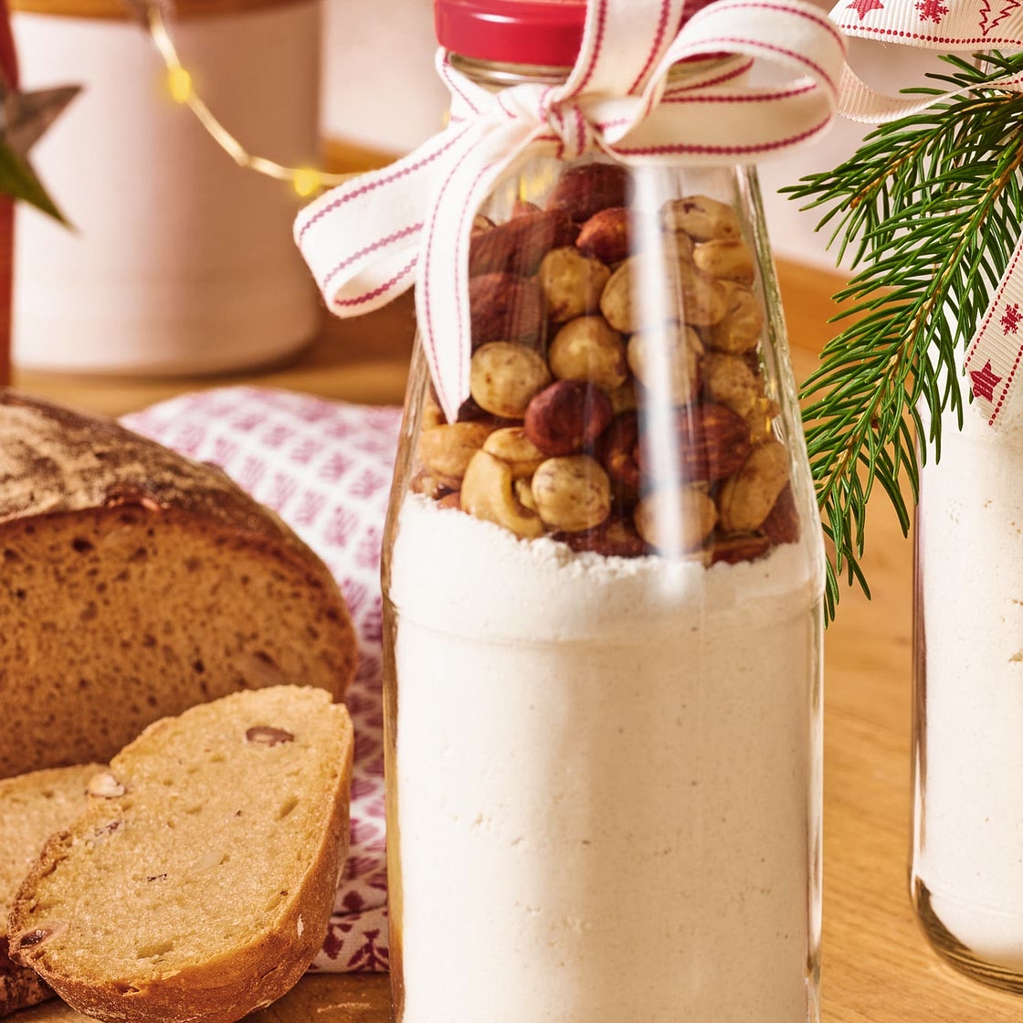 Nussbrot aus der Flasche – ohne Kneten