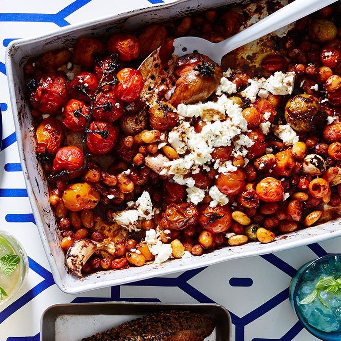 Smoky tomato baked beans