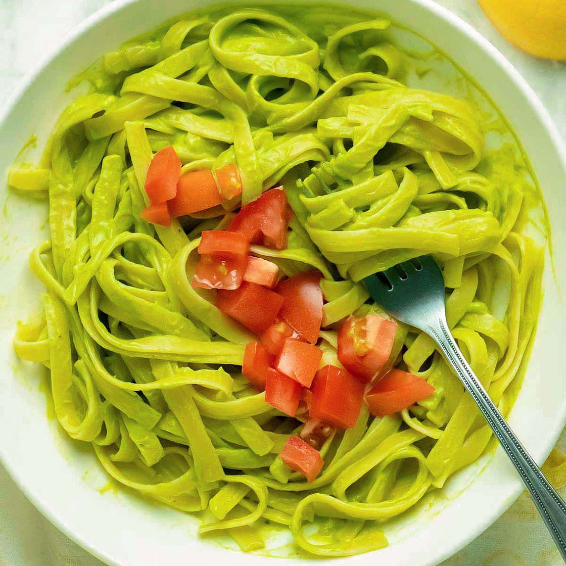 🥑 Vegan Avocado Pesto Pasta