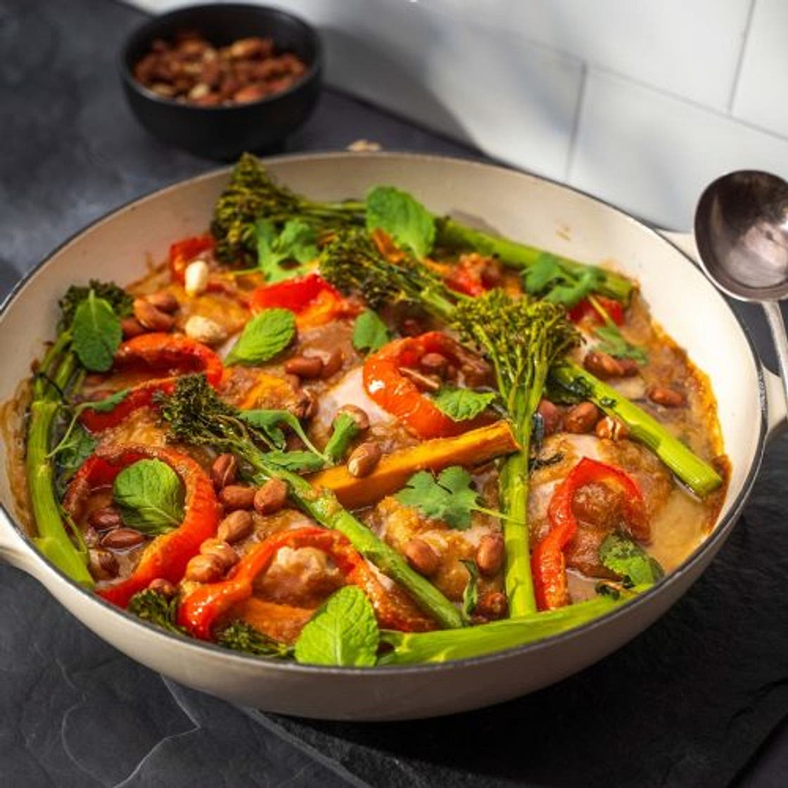 Satay chicken tray bake