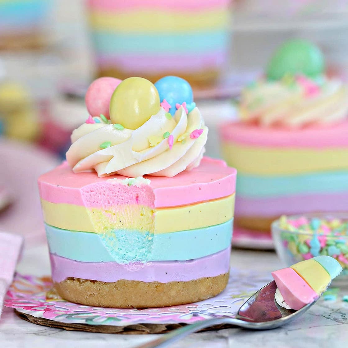 Easter No-Bake Mini Cheesecakes