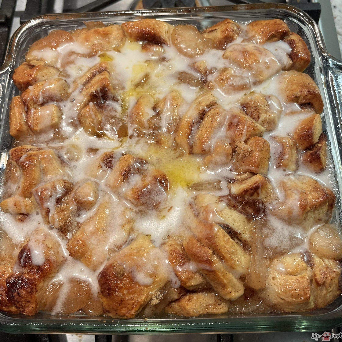 Apple Pie Cinnamon Rolls