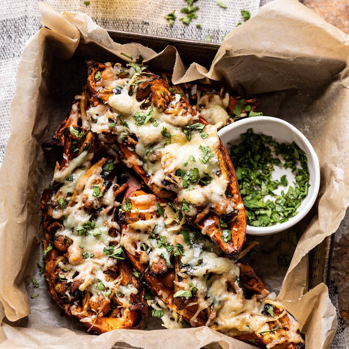Healthy Chipotle Chicken Sweet Potato Skins