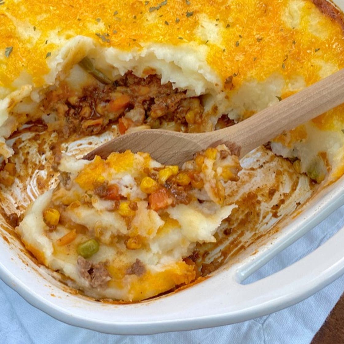 Quick & Easy Shepherd's Pie Recipe (Made with Ground Beef)