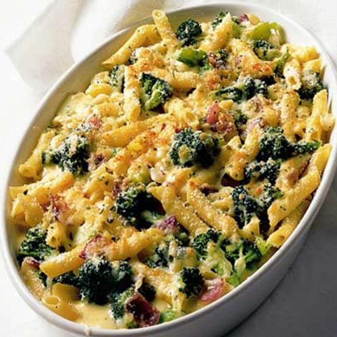 Crusty pasta & broccoli bake