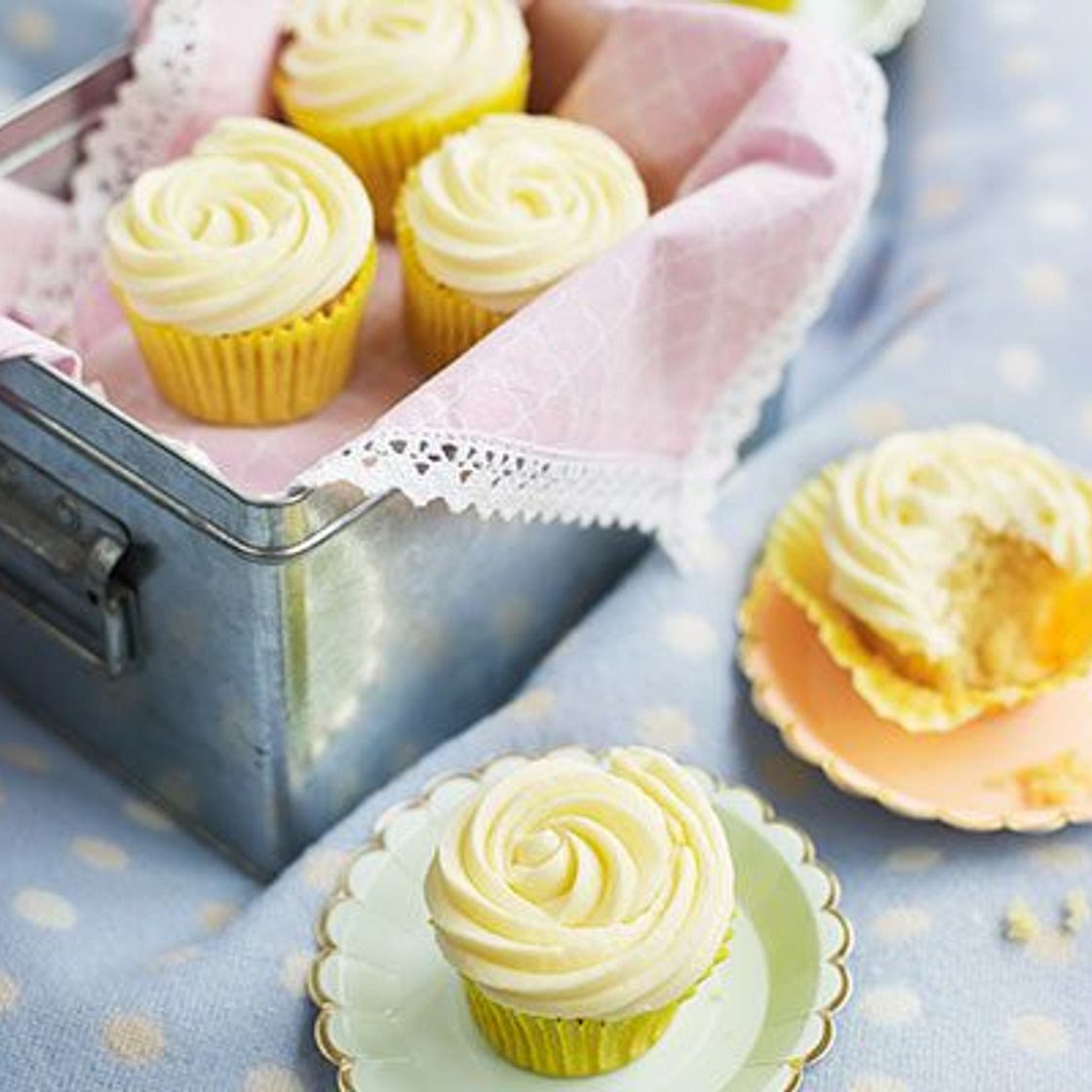 Easy vanilla cupcakes