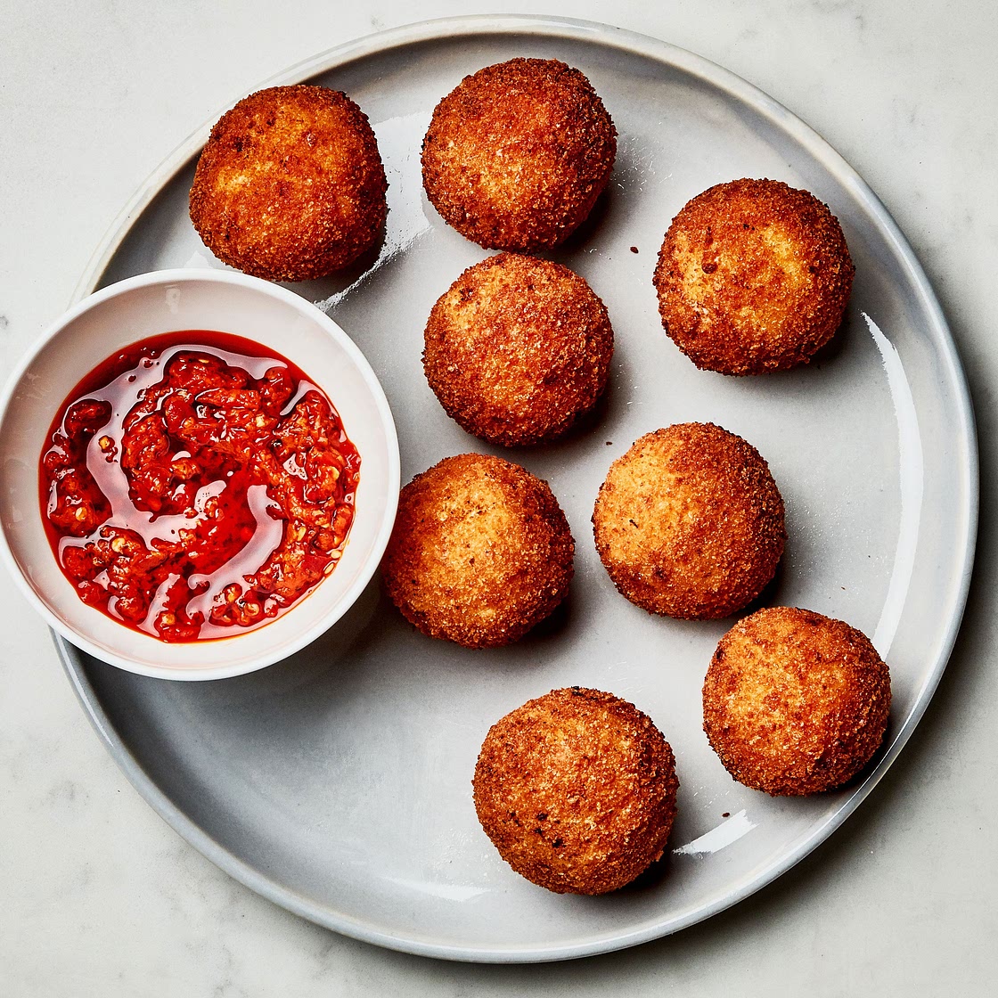 Mozzarella Arancini (Stuffed Rice Balls)