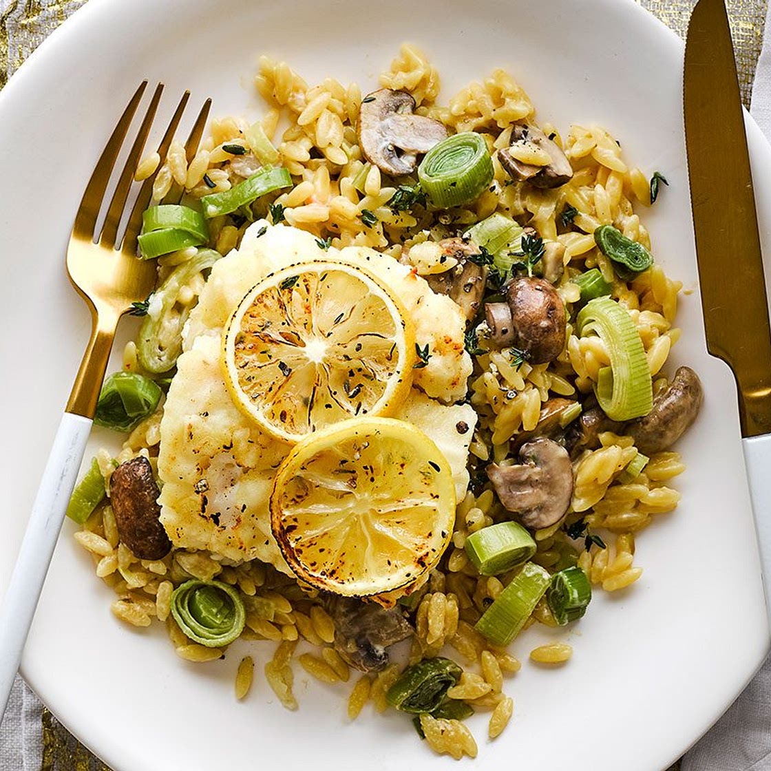Baked cod with creamy mushroom & leek orzo