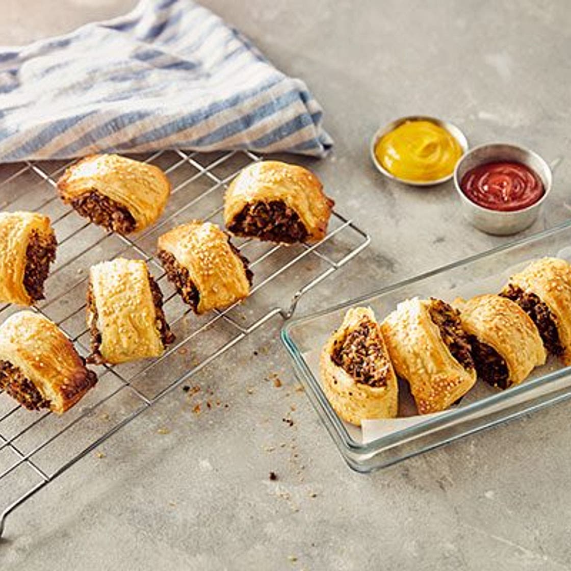 Vegan sausage rolls