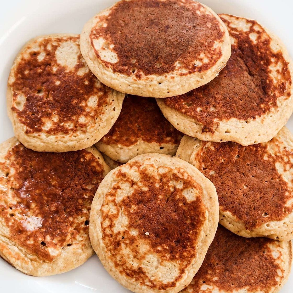 10-Minute Oatmeal Banana Pancakes